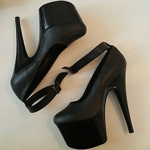 GASOLINE GLAMOUR Shoes Custom Black Platform Ankle Strap Pumps